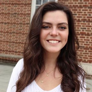 Meet your Posher, Claire